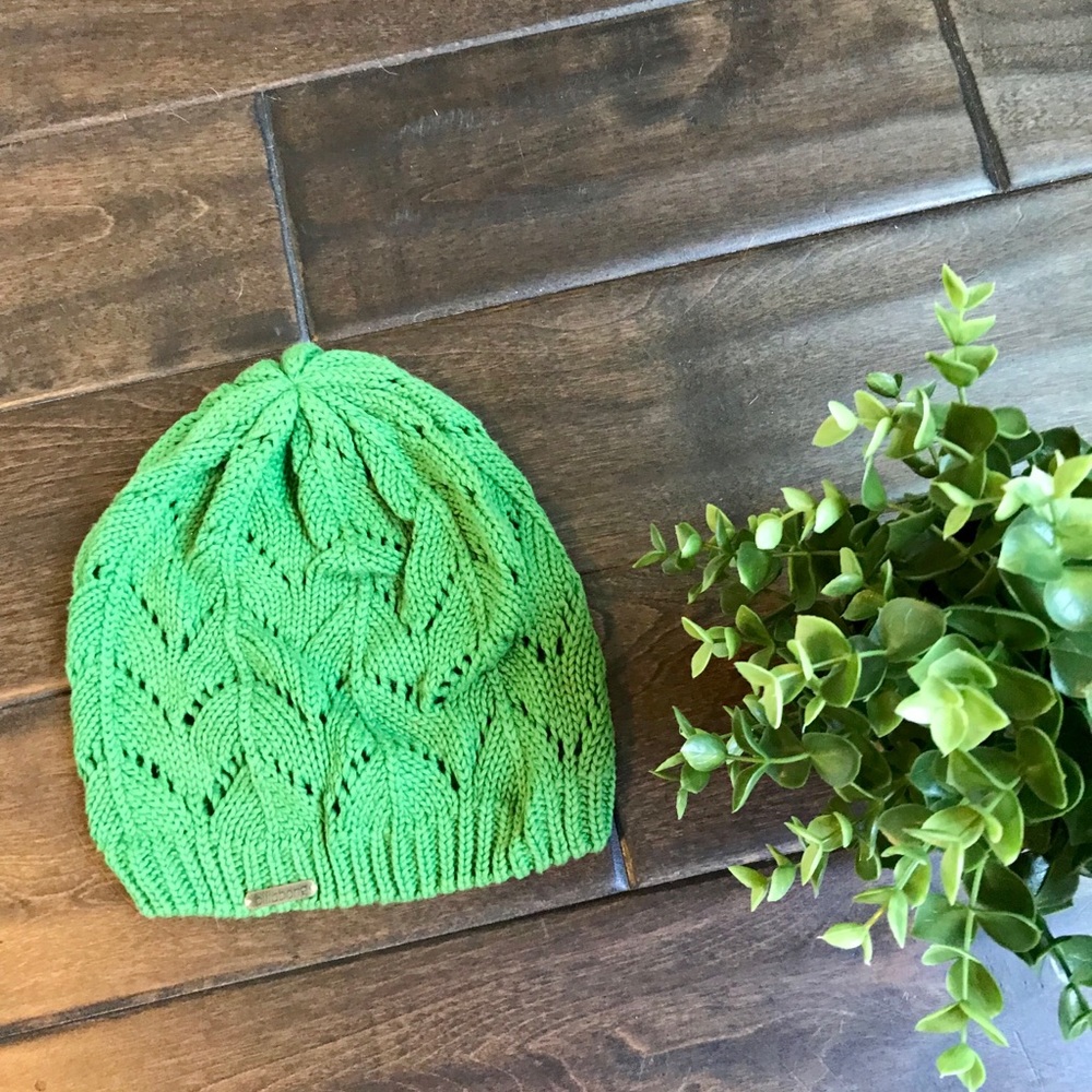 NWOT [Billabong] Knitted Beanie